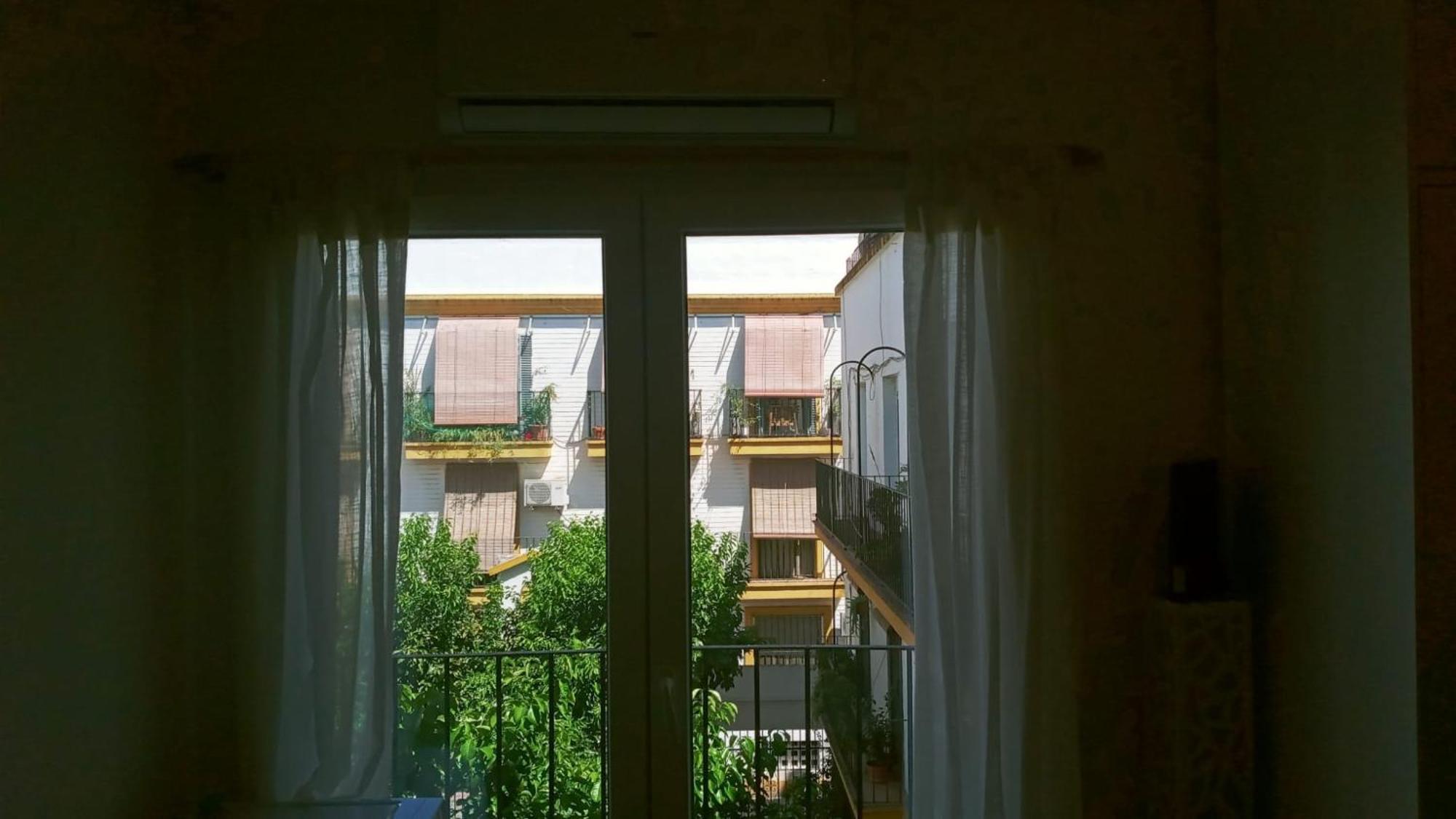 Roberta'S Guest House เซบีญา ภายนอก รูปภาพ